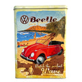 Blechdose mit VW Käfer-Strandmotiv.