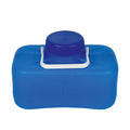 Blauer Wasserkanister mit weißem Griff und blauem Deckel.