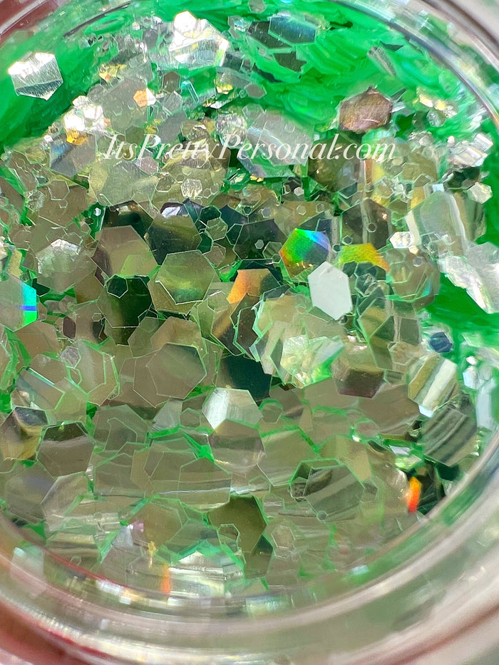 "Dreamy Dewdrop XL" -Pastel Green Holographic Glitter (Maker Box January 2026)