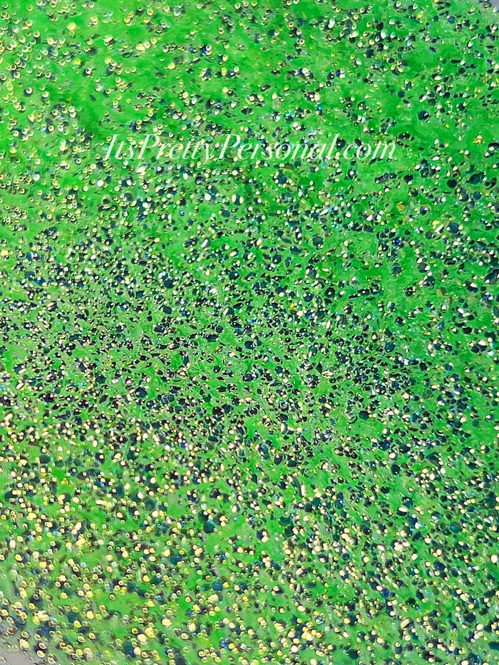 TEXTURED “Cool Cucumber Green” - SCHMedium Cut Illumination Collection