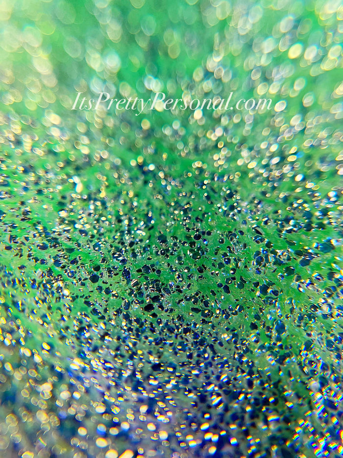 TEXTURED “Cool Cucumber Green” - SCHMedium Cut Illumination Collection